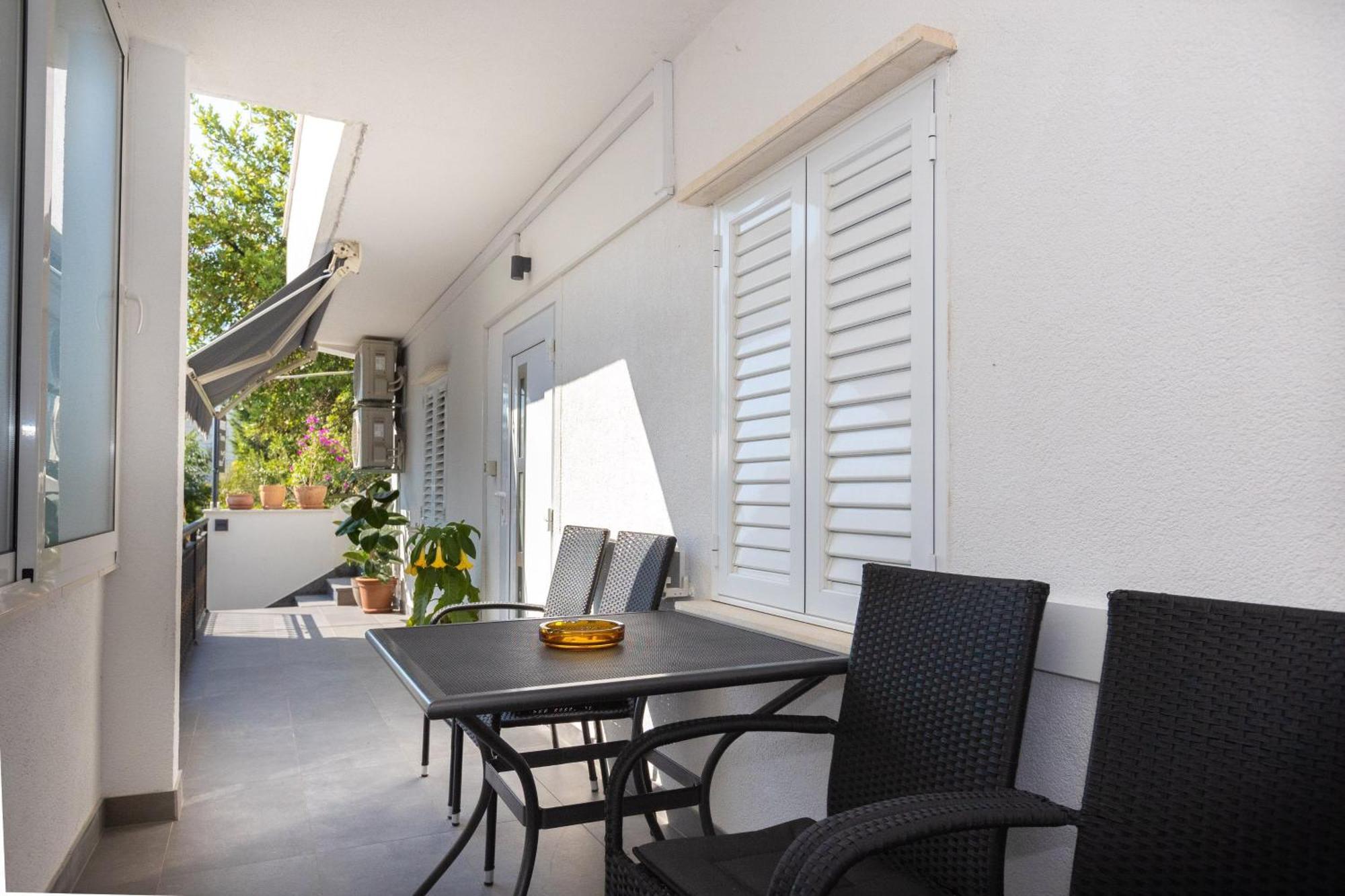 Apartments Tomas II ดูบรอฟนิก ภายนอก รูปภาพ