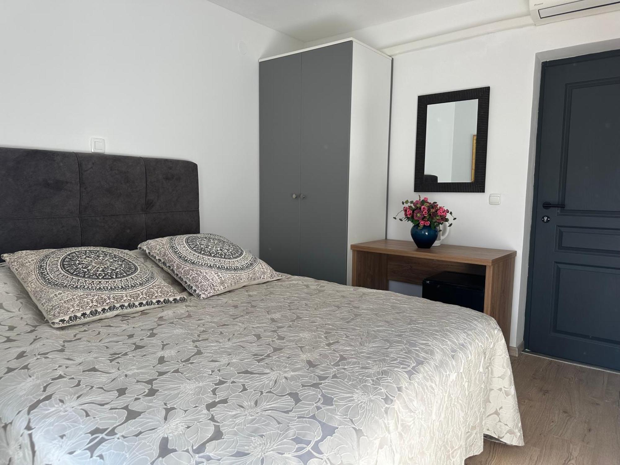 Apartments Tomas II ดูบรอฟนิก ภายนอก รูปภาพ
